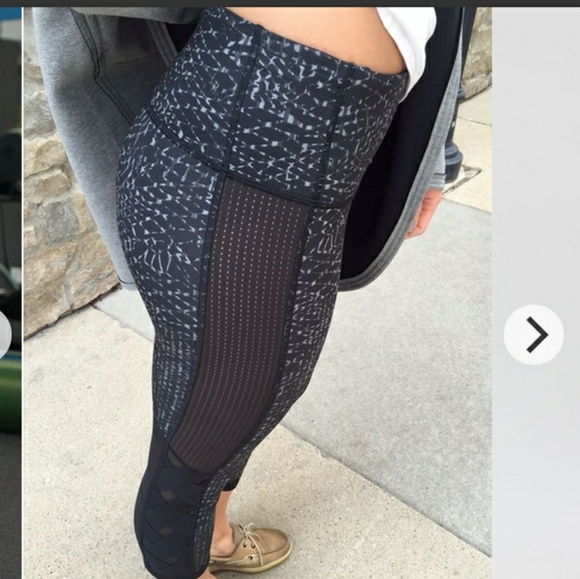 NWOT Lululemon Var-City Crop